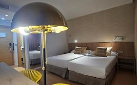 Hotel Daniya  3*